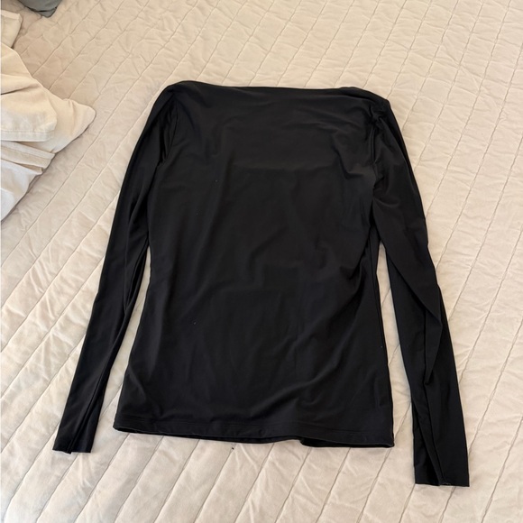 A&F Soft Matte Seamless Long-Sleeve Tuckable Squareneck Top large - Picture 3 of 3